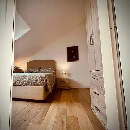 Urban House - Skylight House Navigli Center Апартаменты Милан